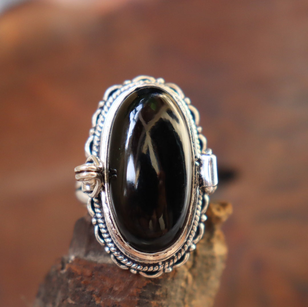 Handmade 925 Sterling Silver Black Onyx Poison Ring – Box Style, Natural Gemstone, Size 8 – India