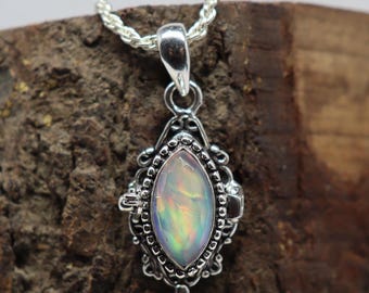 Ciondolo ad anello con opale Aurora Poison, collana con portapillole placcata in argento sterling