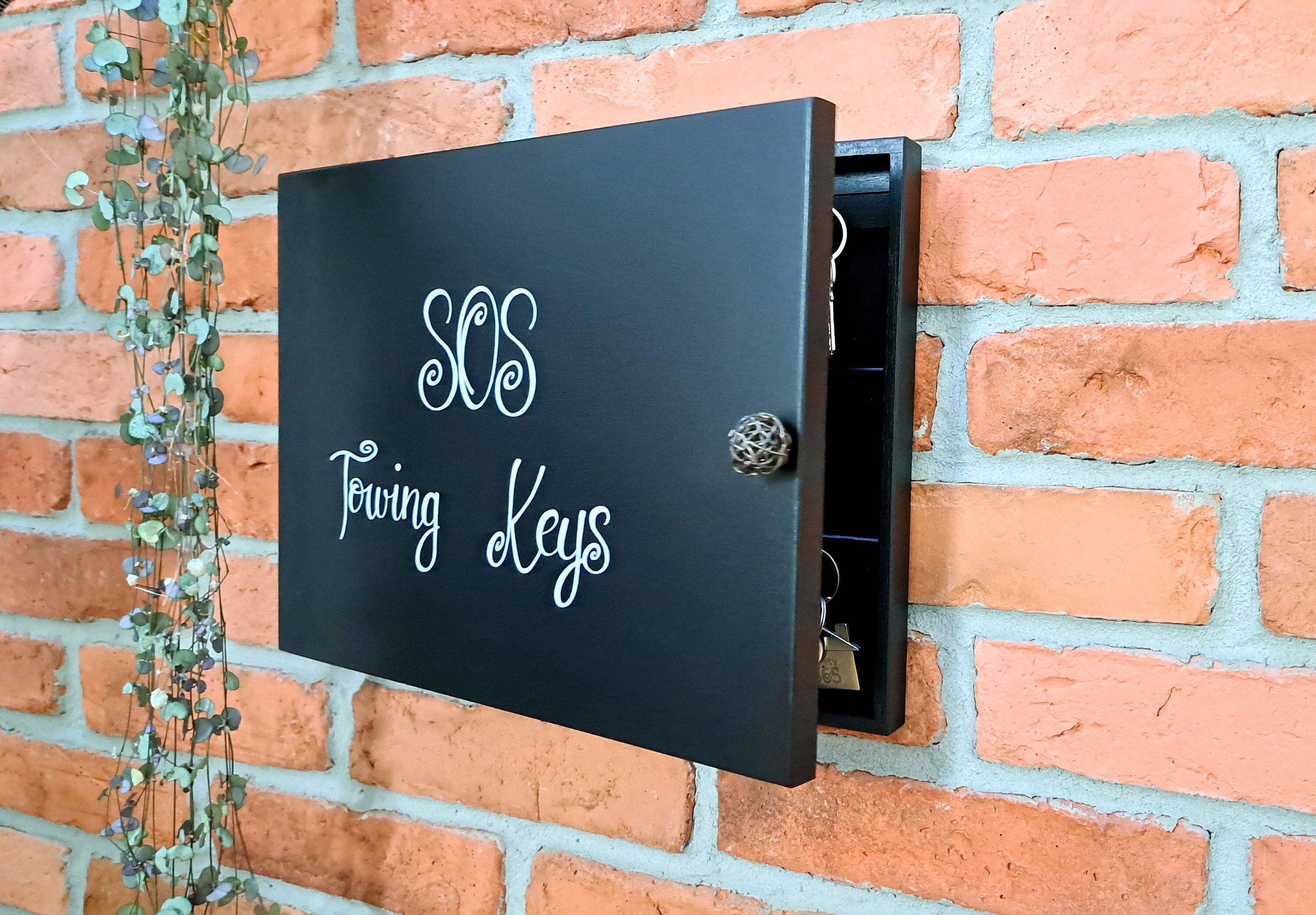 Natural Wooden Family Big Key Box With Hand Painted Calligraphy ...