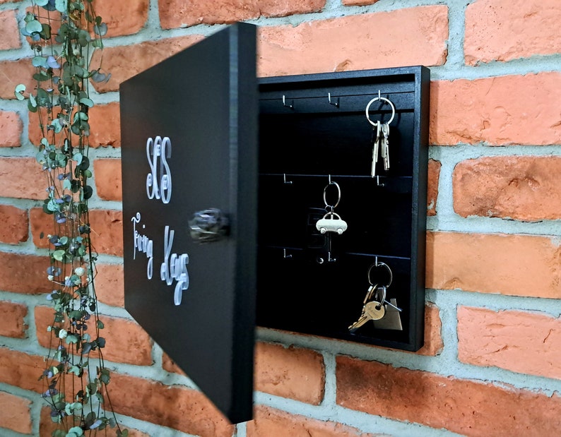 Natural Wooden Family Big Key Box With Hand Painted Calligraphy ...