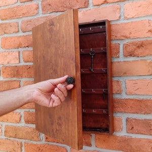 Scatola per 35 chiavi in legno naturale extra large, organizer per chiavi da appendere, 35 ganci per chiavi, mobiletto da parete in legno fatto a mano, contenitore per chiavi, regalo di inaugurazione della casa