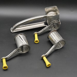 Moulinex Mouli Grater, tinplate, 1950s - Mill, grater, shredder, cheese grater, Parmesan grater, vegetable grater, France