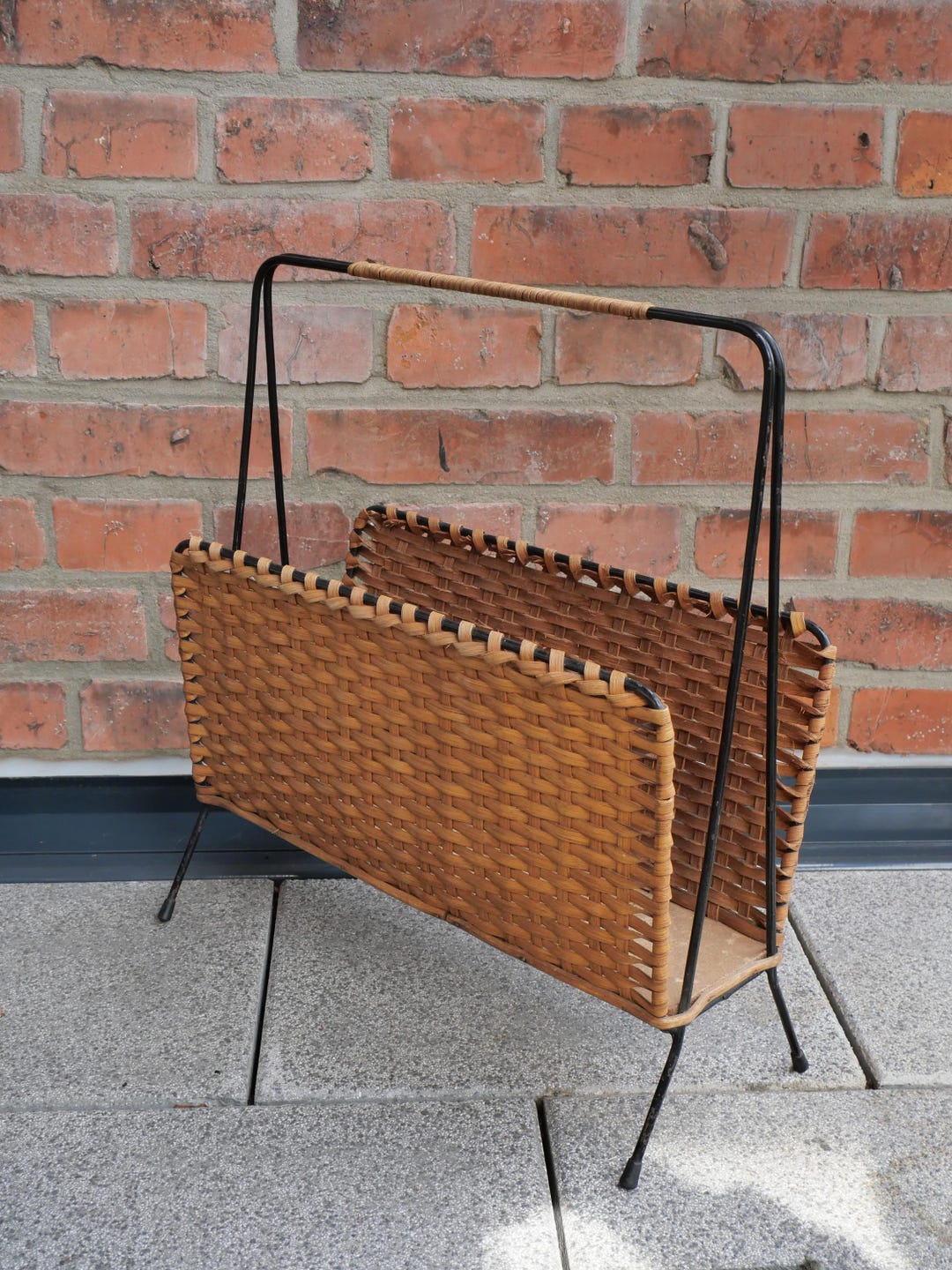 Vintage 1950s Wicker Magazine Rack, Mid-century Vintage Design - Etsy