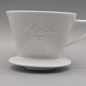 Melitta filter, coffee filter 101 - 3-hole - white - porcelain vintage raised lettering