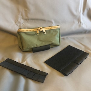 Der Duper Doppelganger Dangler Pouch