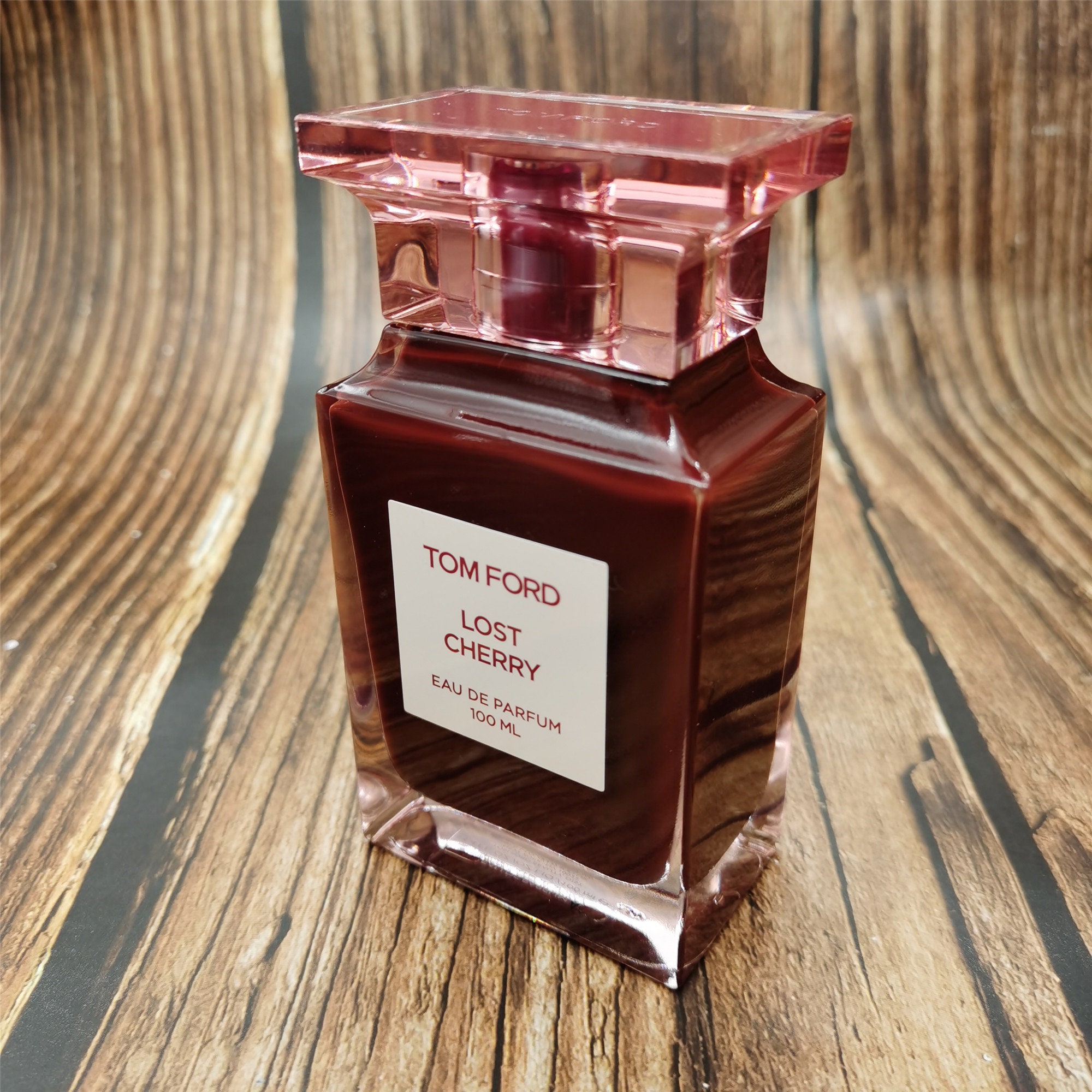 Tom ford cherry оригинал