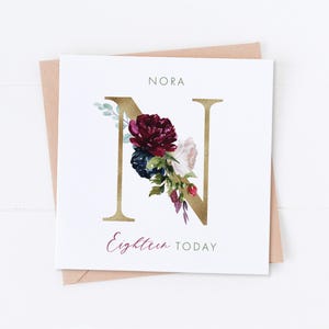 Nom personnalisé carte d'anniversaire, 18e anniversaire, joyeux anniversaire, carte d'anniversaire, carte pour elle, cadeau pour elle, carte florale