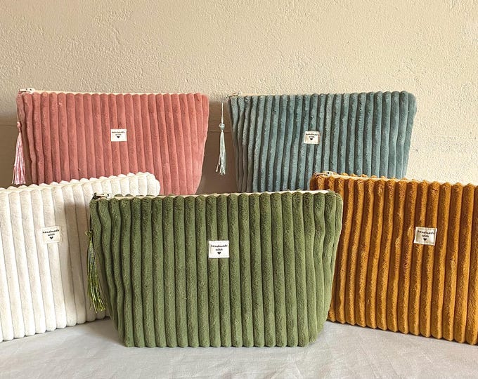 Smart corduroy toiletry bag