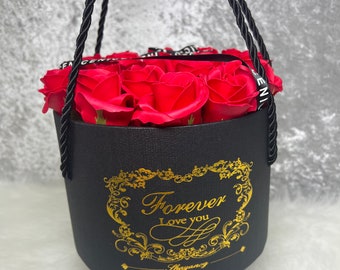 Valentine’s Day Rose hat box with artificial roses