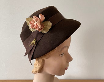 Vintage 1950s Miss Marple wool felt bonnet