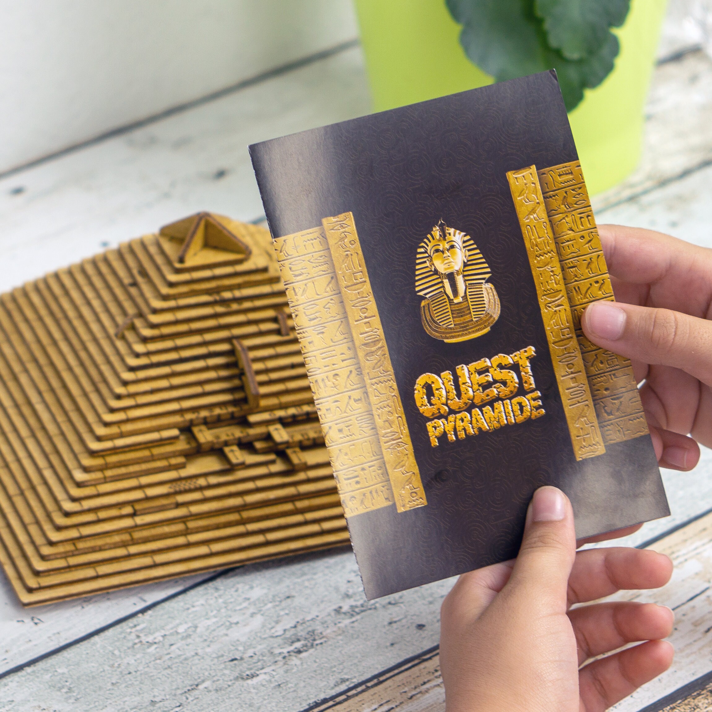 Quest pyramid