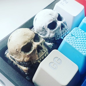 Keycap - Skull & Bones Artisan Keycap