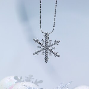 Sterling silver snowflake necklace