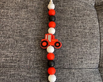 Red Tractor Clip
