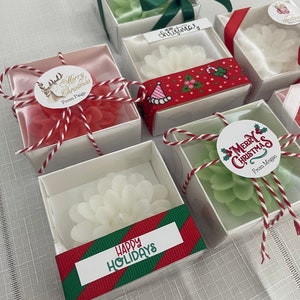 Bulk Personalized Christmas Candle Favors, Christmas Candle for Guest, Corporate Gifts for Employees, Lotus Candle , Merry Christmas Tag