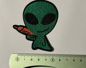 Parche termoadhesivo alienígena