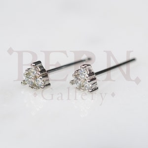 Tiny Flower Stud Earrings • Tiny Silver Studs • Star earrings • Silver earrings • Tiny studs • Cz dainty earrings • Minimalist earrings