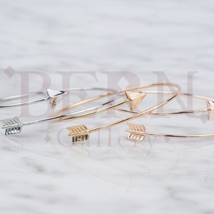 Arrow Bangle Bracelet • Arrow cuff • Stretch bracelet • Adjustable bangle • Thin silver delicate bracelet • Arrow svg • Bangle • Gift • Gold
