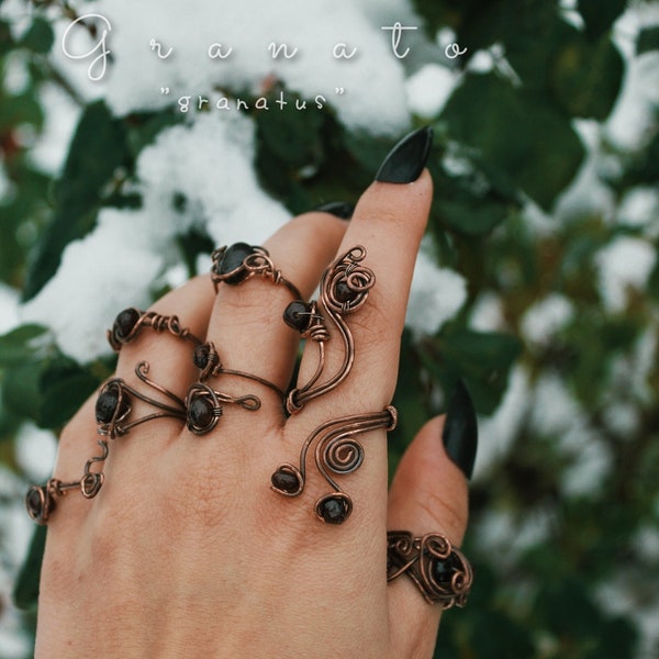 Bagues en cuivre et grenat faites à la main, bague avec pierre naturelle, cadeau pour elle et lui, bijoux pour femmes boho, bijoux enveloppés de fil de cuivre