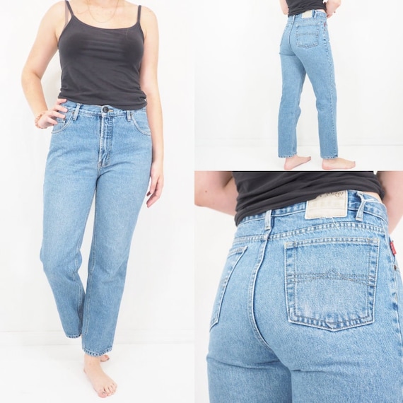 90s Vintage Mom Jeans High Waisted Tapered Leg Regular Fit Medium Wash  Approx Women's Size 10 