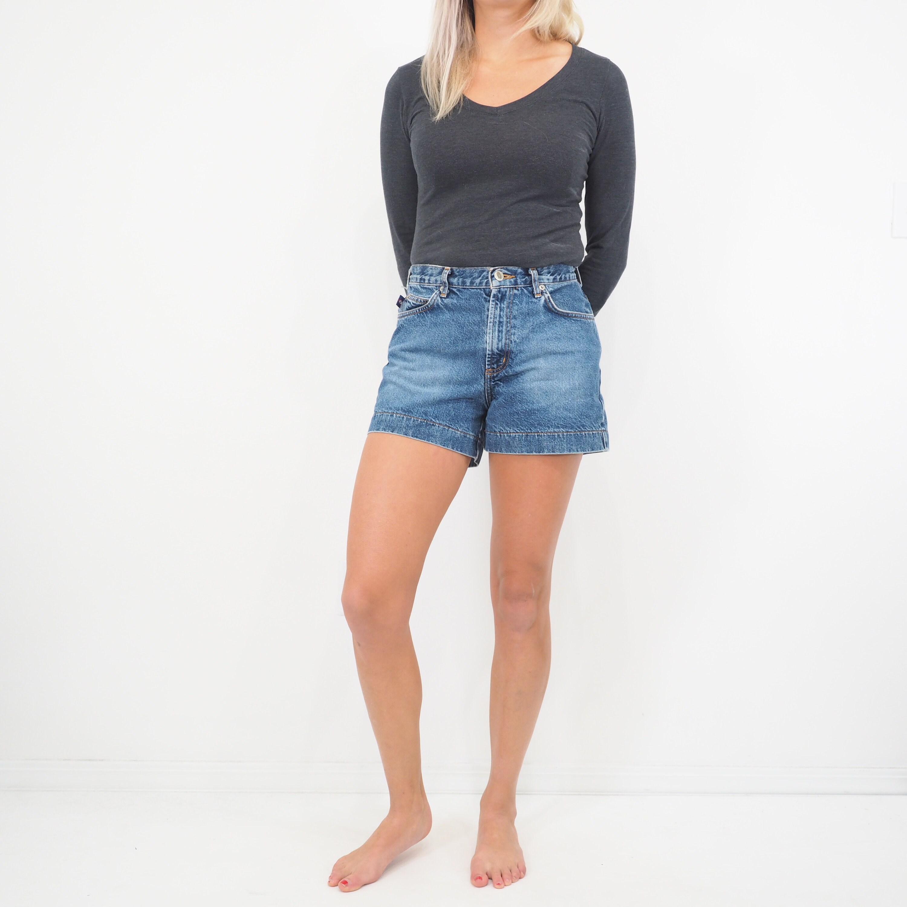 90s Jean Shorts by Bongo | Mid-rise | Regular Fit | Medium 90s Jean Shorts by Bongo | Mid-rise | Regular Fit | Medium
