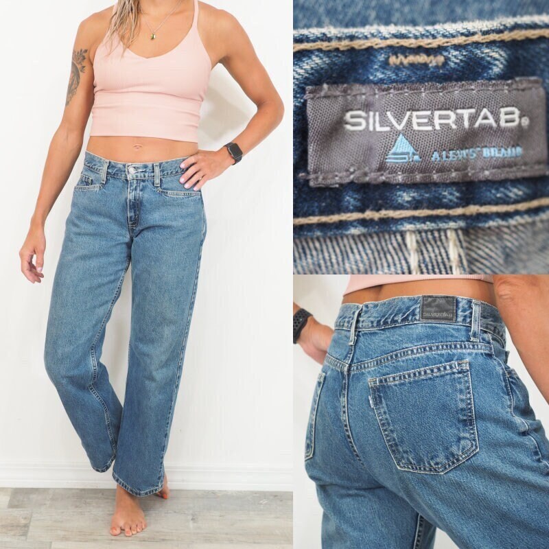 Vintage (Women's) Levi Silver Tab Jeans | Mid-Rise | Straight Leg | Relaxed Fit | Medium Wash | Approx Size 8