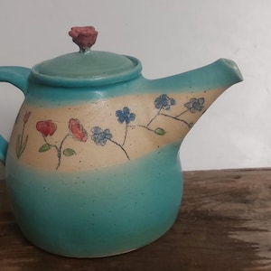 Teekanne Keramik getöpfert