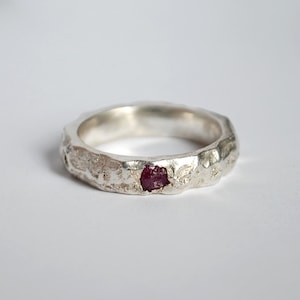 Sterling Silver Textured Ring with Raw Ruby, Unisex Design