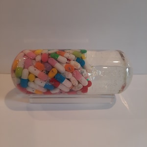 Pop-Art 6 inch resin pill resin pill custom pill pharmacy handmade art pill capsule art pill