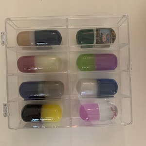 Pop-Art capsules in acrylic display pills pharmacy you choose all the pill colors you want!!