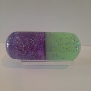 Pop-Art 6 inch resin pill resin pill custom pill pharmacy handmade art pill capsule art pill