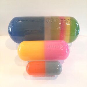 Handmade Resin Pill Art: Pop-Art Capsule Decor, Custom Colors (6 inch) image 6