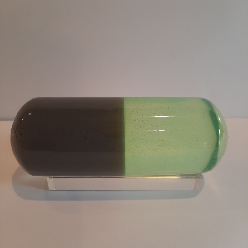 Pop-Art 6 inch resin pill resin pill custom pill pharmacy handmade art pill capsule art shops pill