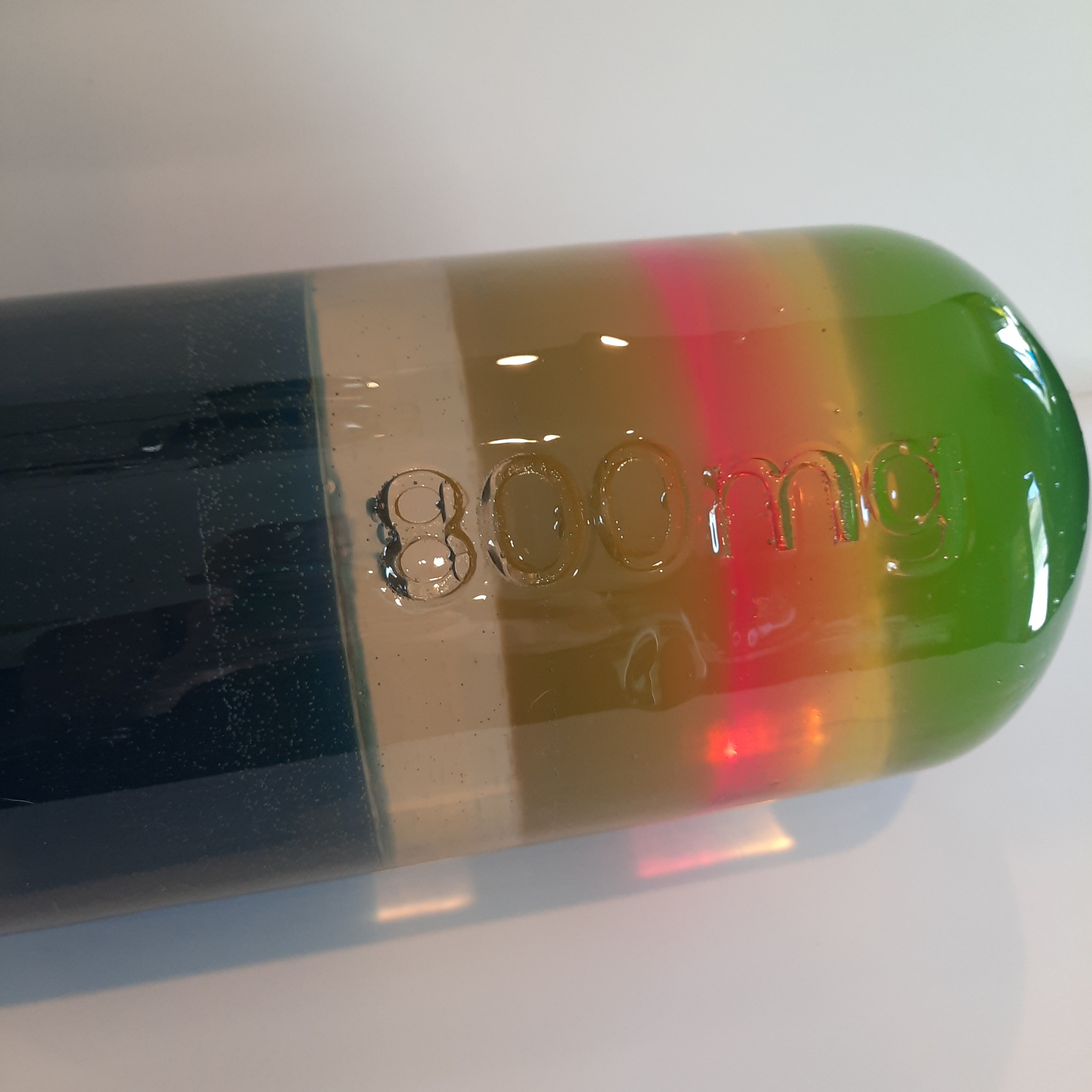 ▷ Pill with epoxy by Popaz, 2022, Sculpture
