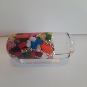 Pop-Art 6 inch resin pill resin pill custom pill pharmacy handmade art pill capsule art pill
