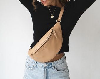 Genuine Leather Fanny Pack, Adjustable Leather Crossbody Bag, Bum Bag, Belt Bag, Waist Pack, Minimal Fanny Pack, Travel Bag, waist pouch