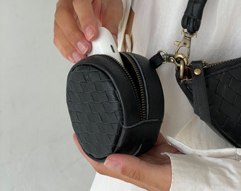 Black Woven Leather Circle Pouch, Attachable Bag, Coin Purse, Small Pouch, Gifts for her, keychain, Circular Attachable Pouch, AirPods Case