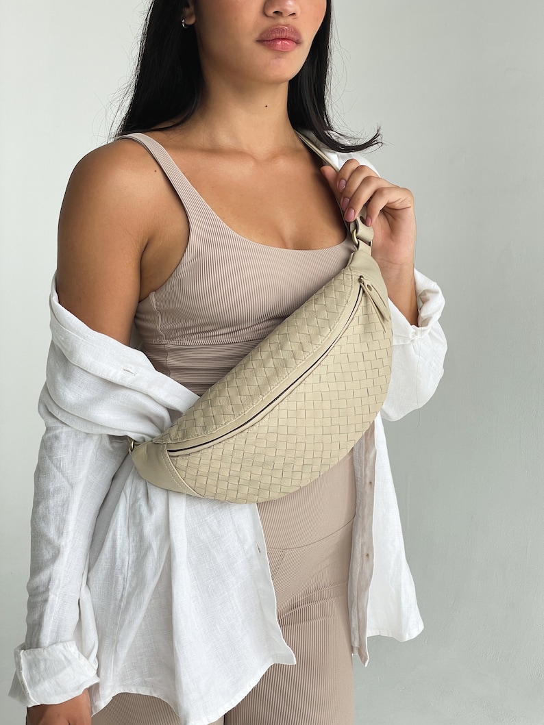 Woven Bone Genuine Leather Fanny Pack, Leather Crossbody, Hip Bag, Waist Pack, Minimal Fanny Pack, Travel Bag, Crossbody Bag image 6