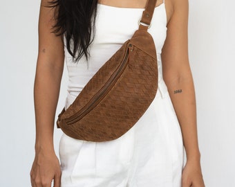 Woven Saddle Brown Leather Fanny Pack, Genuine Leather Crossbody, Hip Bag, Waist Pack, Minimal Fanny Pack, Crossbody Bag, gifts for her