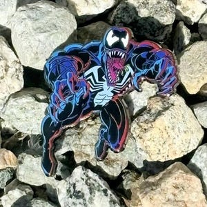 Venomous Symbiote Pin