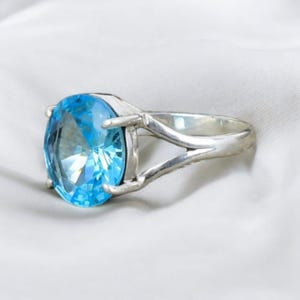 Natural Swiss Blue Topaz Ring,Solid Silver 12 MM Round Cut Gemstone Womens Ring