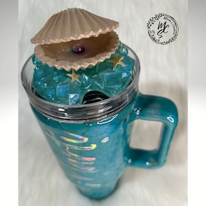 Mermaid Tumbler, 3D Mermaid Scales (scales placed by hand) with 3D mermaid tail and faux seashell with faux pearl Removable Lid decoration