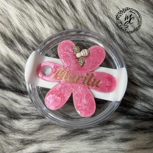 Personalized Stanley Tumbler Topper: Pink Shimmer Flower, 3D Bee, Glitter Resin