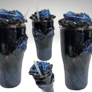 Dragon Tumbler, with 3D scales and eyes, 3D Lid Custom Tumbler. Hand placed dragon scales. Removable Lid decoration for easy cleaning.
