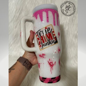 True Crime Pink Tumbler with 3D pink dripping , true crime junkie, basically a detective, sounds suspish. Customizable/Personalizeable.