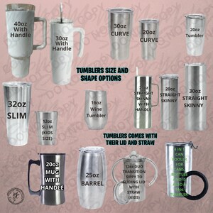 K&ouml;nnte beinhalten: Eine Sammlung von Edelstahlbechern in verschiedenen Formen und Gr&ouml;&szlig;en, inklusive Optionen mit Griffen, Strohhalmen und Deckeln. Textbeschriftungen geben Kapazit&auml;ten von 12oz bis 40oz an und identifizieren Stile wie Slim, Curve, Barrel, Mug und Can Cooler.
