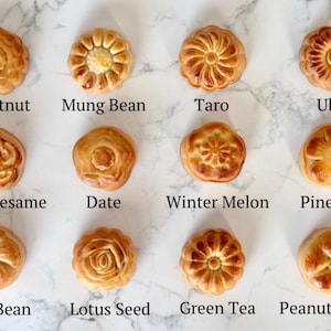 12pc Handmade Traditional Chinese Mooncakes, Mid-Autumn Festival, Lunar New Year. 纯手工中国传统月饼。