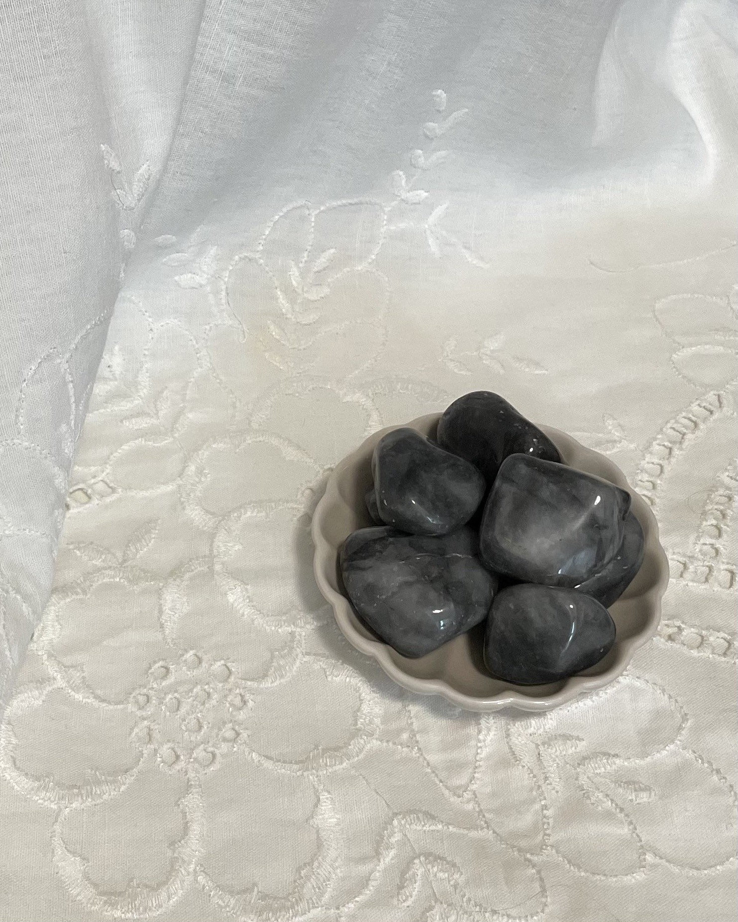 Pierre Roulée Oeil de Chat | Naturel Lithothérapie Protection Chakras Plexus Solaire