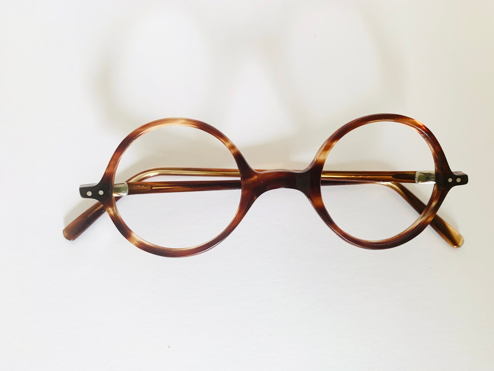 round tortoise shell glasses women's
