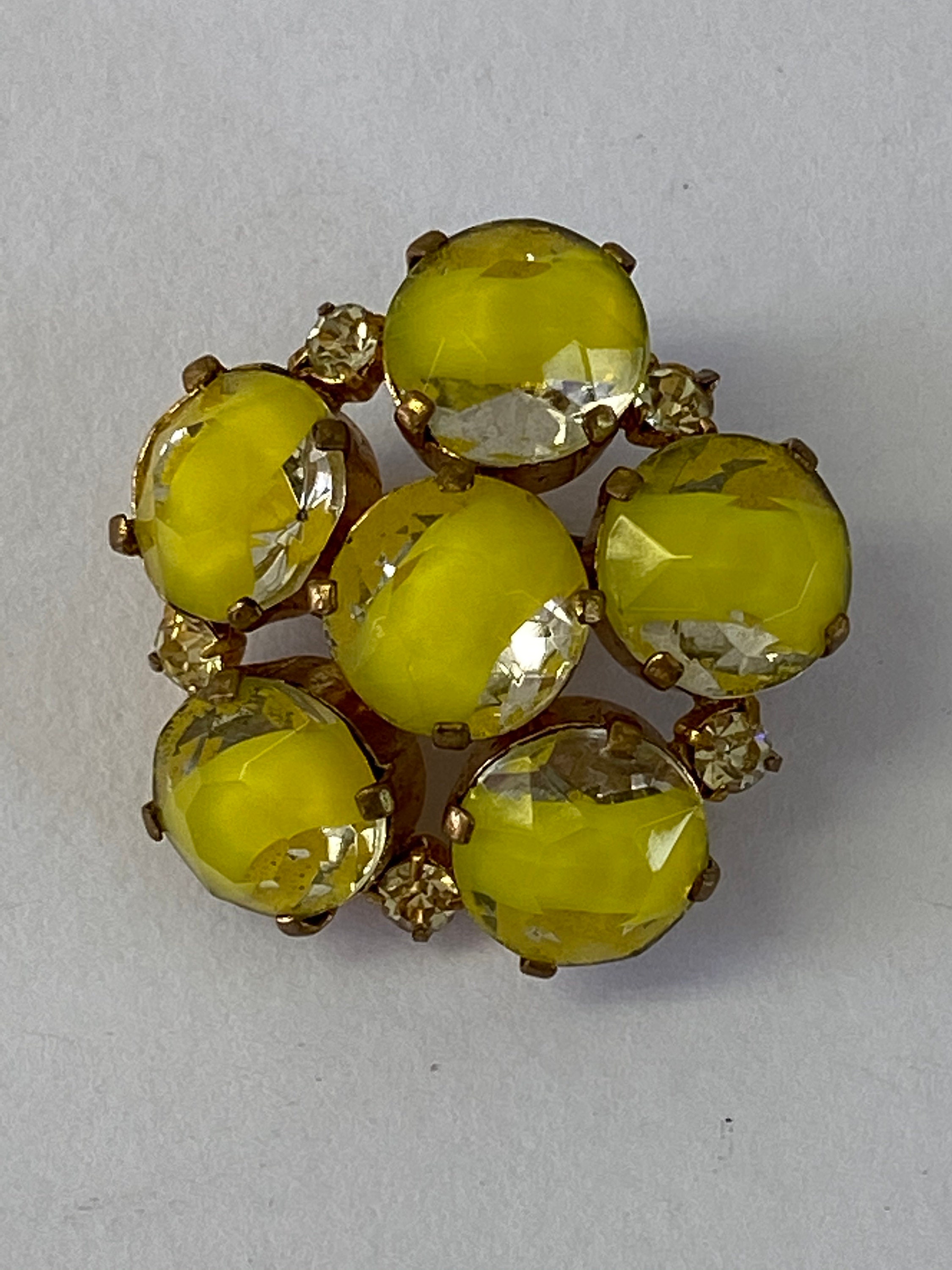 Lot of 7 Vintage Brooches. Costume Jewelry Brooches Poodle Marked Gerry